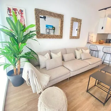 Casa Oasis Con Piscina * Коральео