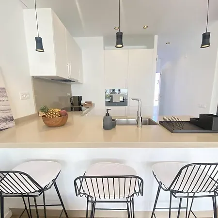 Casa Oasis Con Piscina 펜션 코라레호