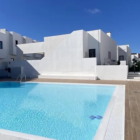 Casa Oasis Con Piscina 펜션