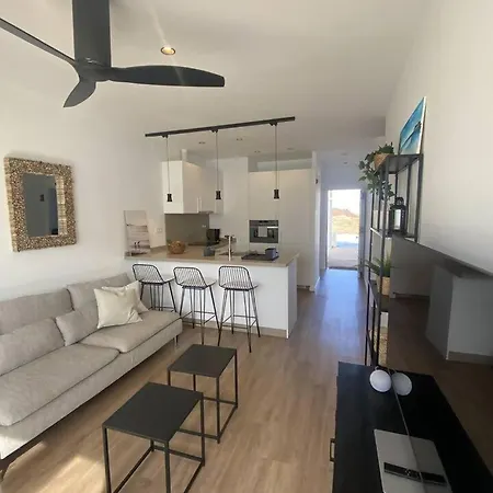 Casa Oasis Con Piscina Дом отдыха Коральео