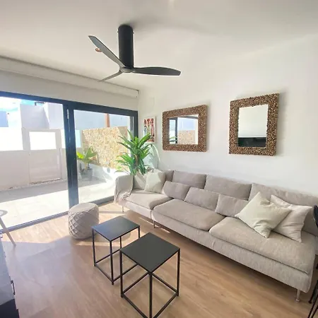 Casa Oasis Con Piscina Коральео