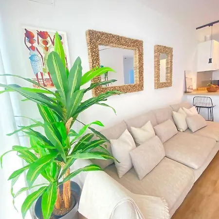 Casa Oasis Con Piscina 펜션 코라레호